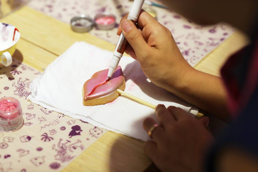 DFS incentivises beauty shoppers at new ‘Lips Café’