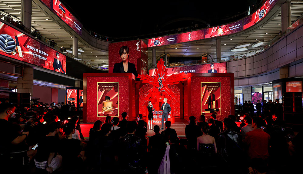 YSL Beauté breaks Mova Mall Weibo record with bold New Year campaign