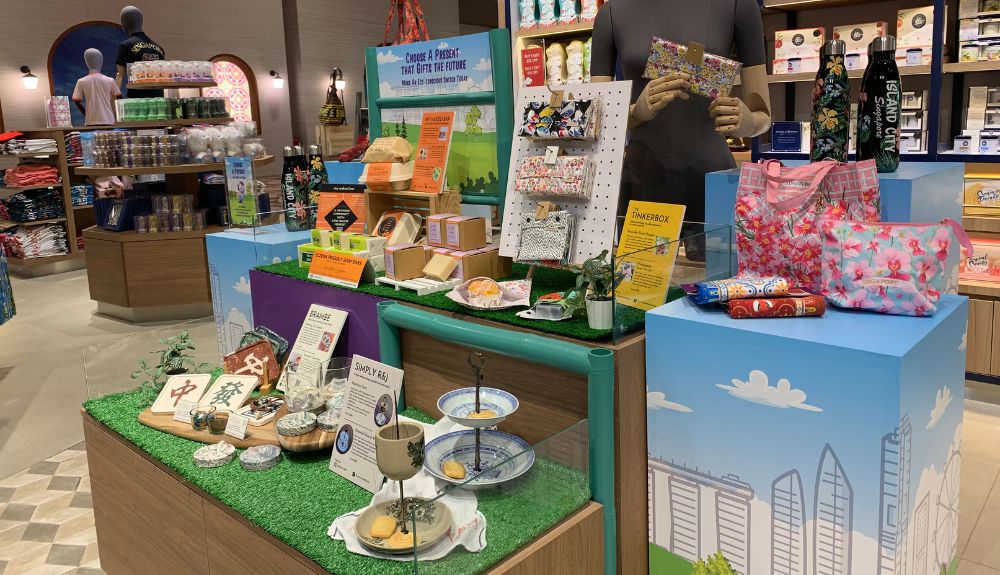 Lagardere Singapore gifts – TRBusiness  – TRBusiness