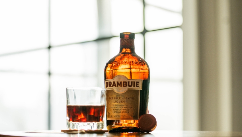 Drambuie bottle – TRBusiness