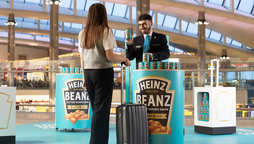 Heinz Beanz Duty Freanz activation Heathrow – TRBusiness Heinz Beanz Duty Freanz activation Heathrow – TRBusiness