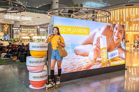 Sol-de-Janeiro-Deember-airport-campaign3 – TRBusiness Sol de Janeiro – TRBusiness