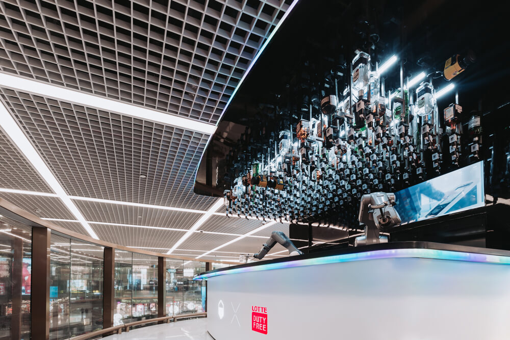 Lotte-robotic-bartender-T3 004615 – TRBusiness – TRBusiness