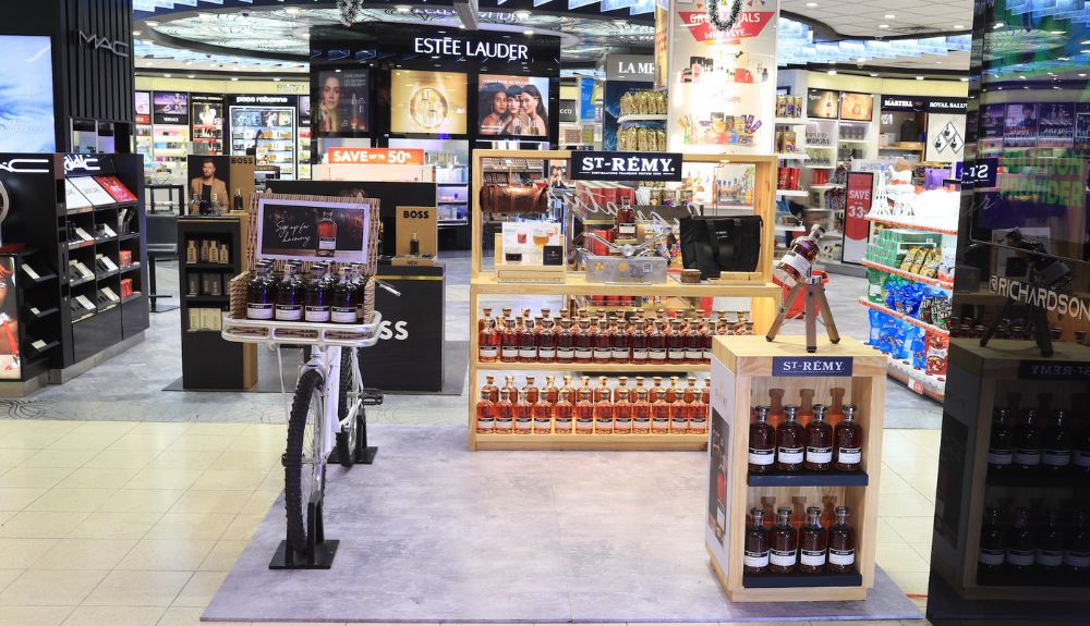 St-Rémy Signature activation Colombo Airport – TRBusiness Rémy Cointreau St-Rémy Signature brandy Colombo activation – TRBusiness
