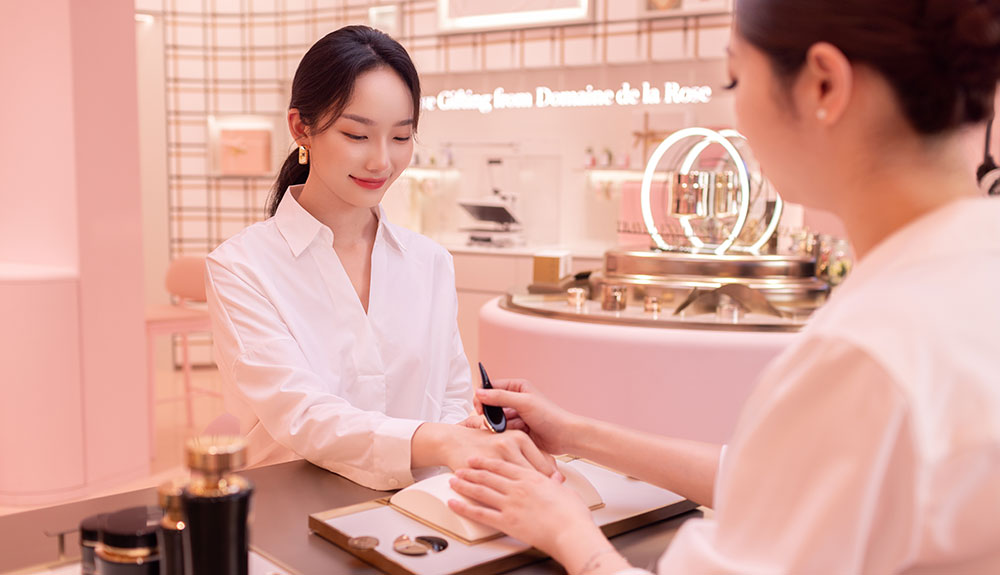 Domaine-de-la-Rose-store-in-Hainan4 – TRBusiness Domaine de la Rose store in Hainan – TRBusiness