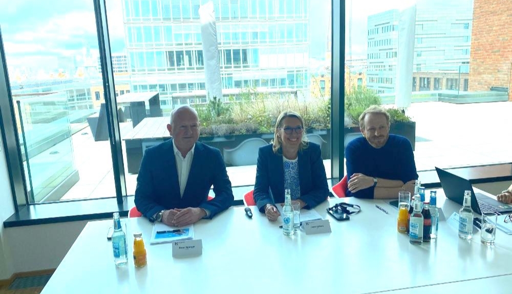  – TRBusiness