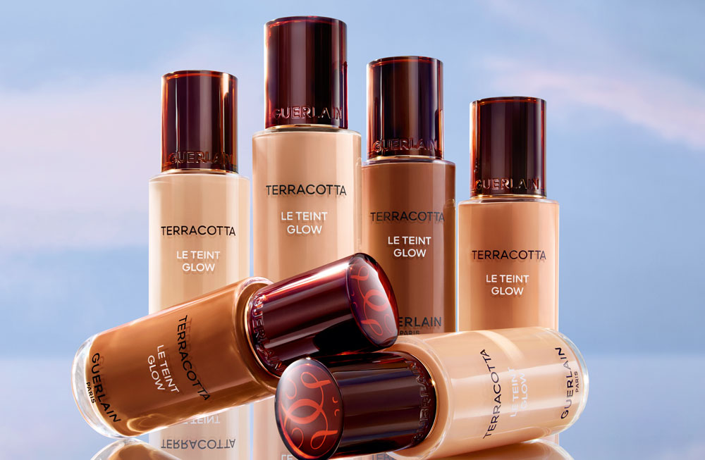 ファンデーション GUERLAIN TERRACOTTA LE TEINT GLOW 1N Terracotta Le Teint Glow: Healthy and Luminous Finish