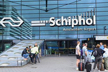 Amsterdam-Airport-Schiphol-welcomed-a-new-duty-free-operator-in-May-Jacqueline-van-Kerkhof-Shutterstock1 – TRBusiness Schiphol – TRBusiness