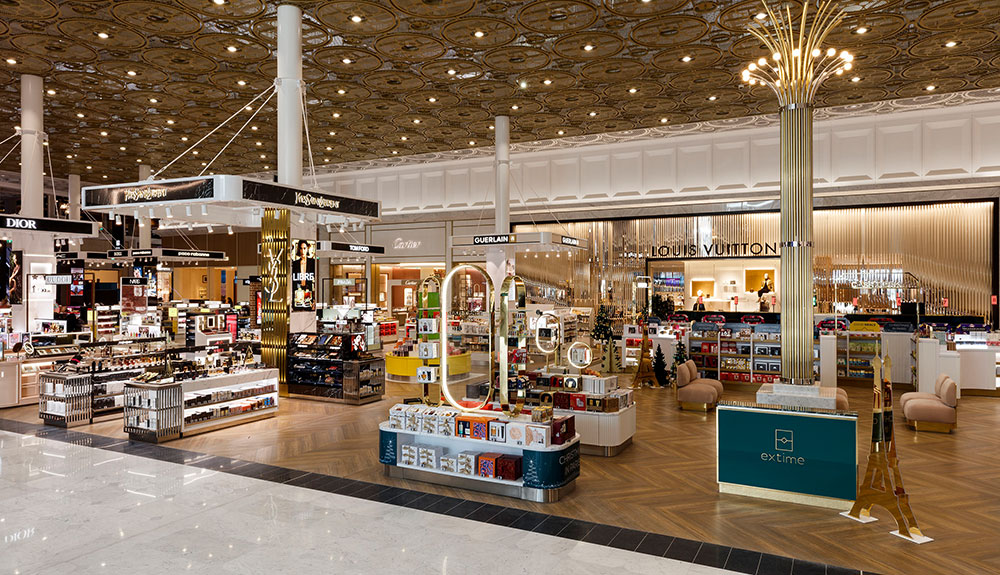 Lagardere-TR-cover-story-Oct-20253 – TRBusiness Lagardere Travel Retail