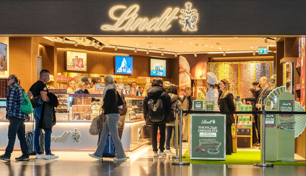 Lindt & Sprüngli introduces Lindt Tokyo Style Chocolade in GTR hubs