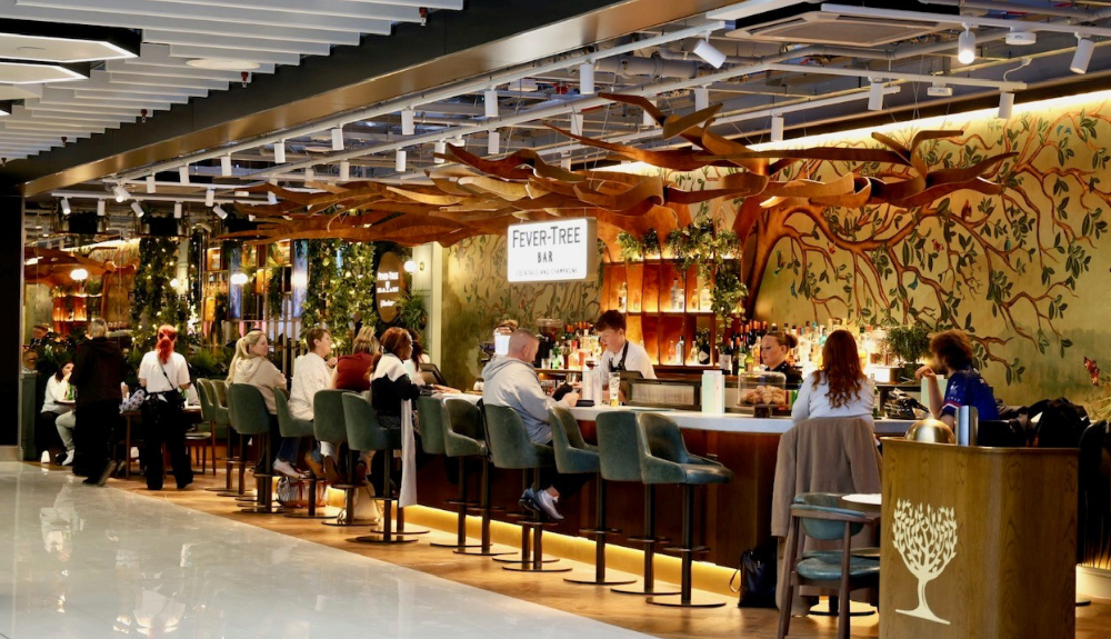 Fever Tree Manchester Airport 1000 2 – TRBusiness Fever-Tree opens premium bar in Manchester Airport Terminal 2