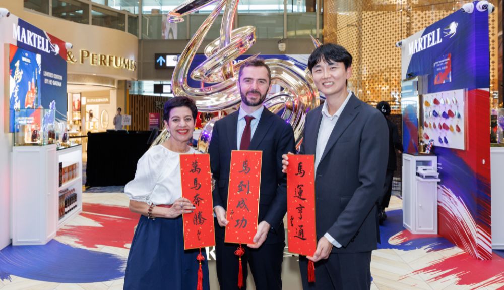 Pernod Ricard Martell Changi LNY pop-up team photo – TRBusiness Pernod Ricard Martell Changi LNY pop-up Year of the Horse