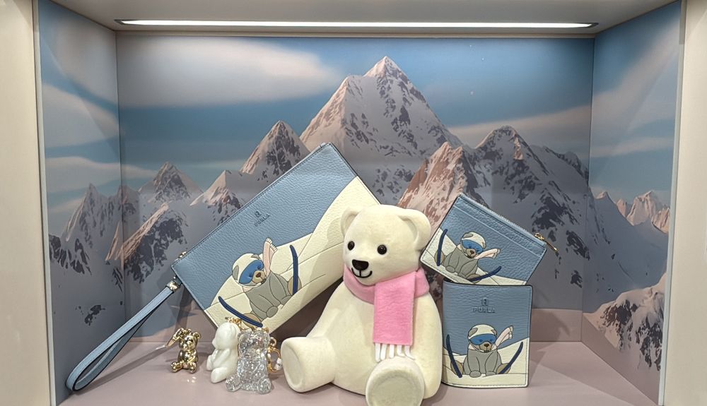 Furla celebrates Winter Olympics with themed Italian airport activations