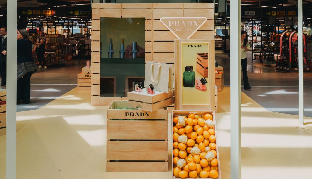 L'Oréal Prada Beauty Spring Market Madrid pop-up – TRBusiness L'Oréal Prada Beauty Spring Market Madrid pop-up