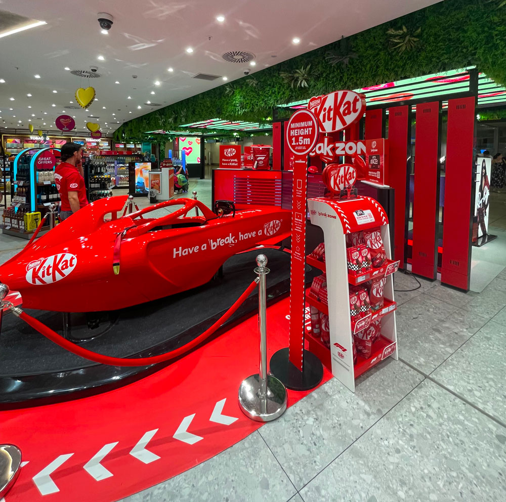 Nestlé-ITR-brings-KitKat-and-Formula-1®-excitement-to-Madrid-Airport-with-Avolta2 – TRBusiness Nestlé ITR brings KitKat and Formula 1® excitement to Madrid Airport with Avolta